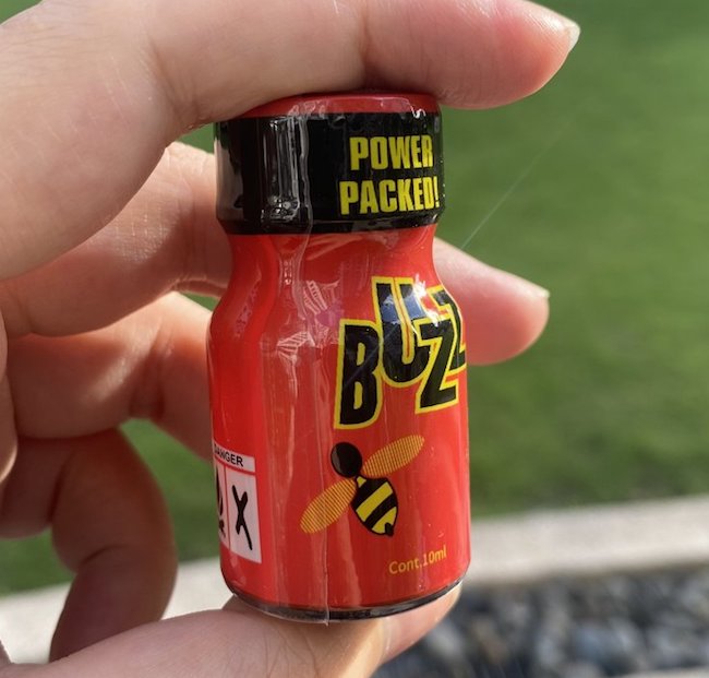 Popper Buzz 10ml Mỹ chính hãng tăng khoái cảm gay sex Popper Buzz 10ml Mỹ chính hãng tăng khoái cảm gay sex