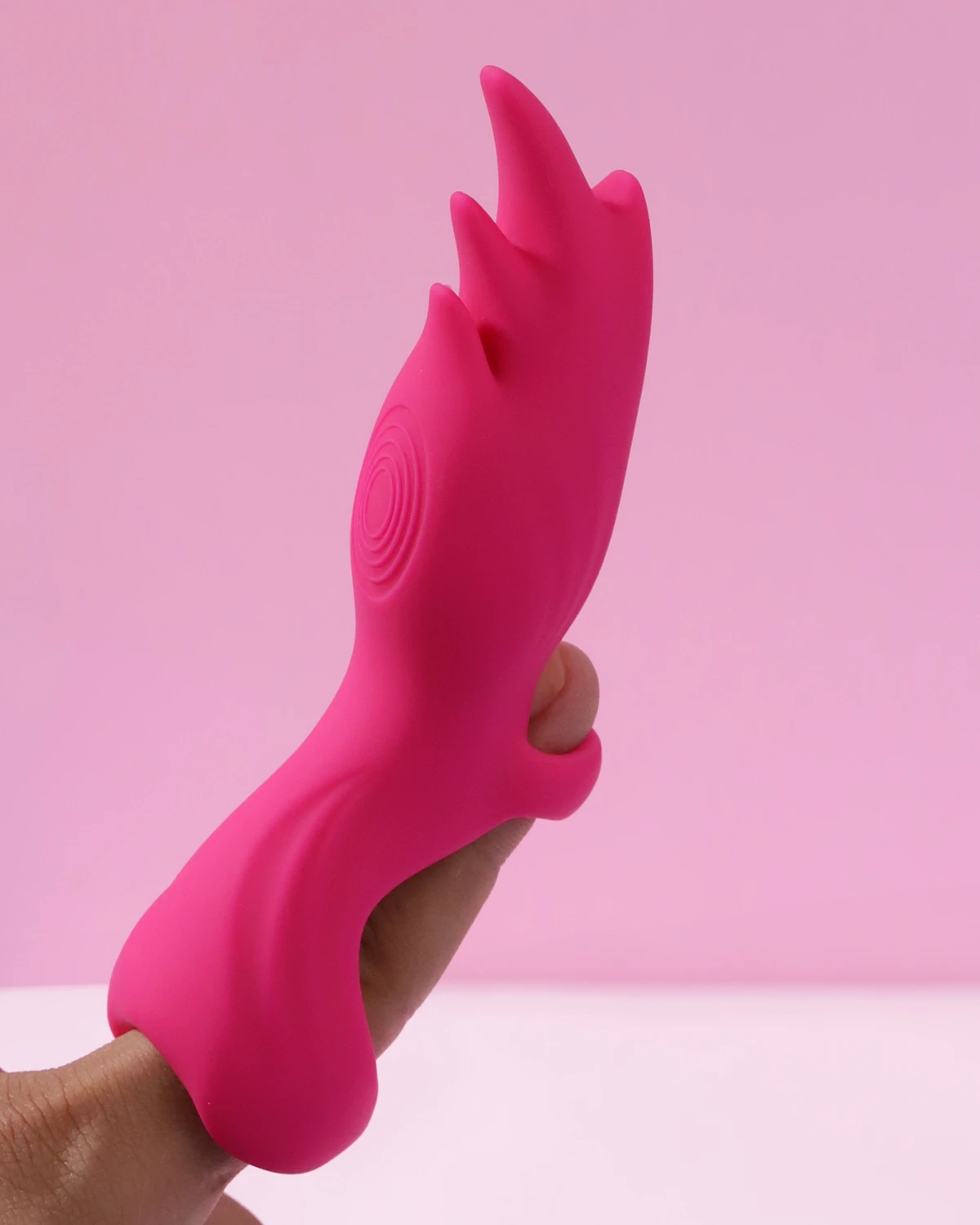 Yeain Finger Magic máy rung đeo ngón tay tăng khoái cảm, kích thích điểm G Yeain Finger Magic máy rung đeo ngón tay tăng khoái cảm, kích thích điểm G