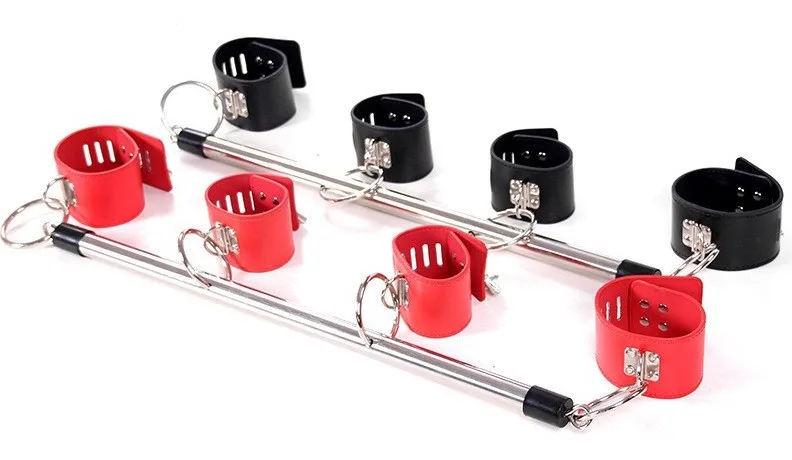 Còng tay chân cố định bằng đòn sắt – Sextoy bạo dâm BDSM — Đây là một trong những món đồ chơi BDSM được ưa chuộng