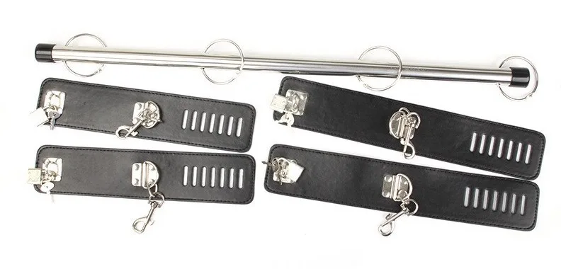 Còng tay chân cố định bằng đòn sắt – Sextoy bạo dâm BDSM — Phần đòn sắt được gia công từ thép không gỉ cao cấp, có khả