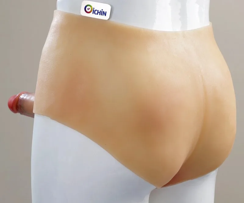 Mặt sau của quần dương vật giả