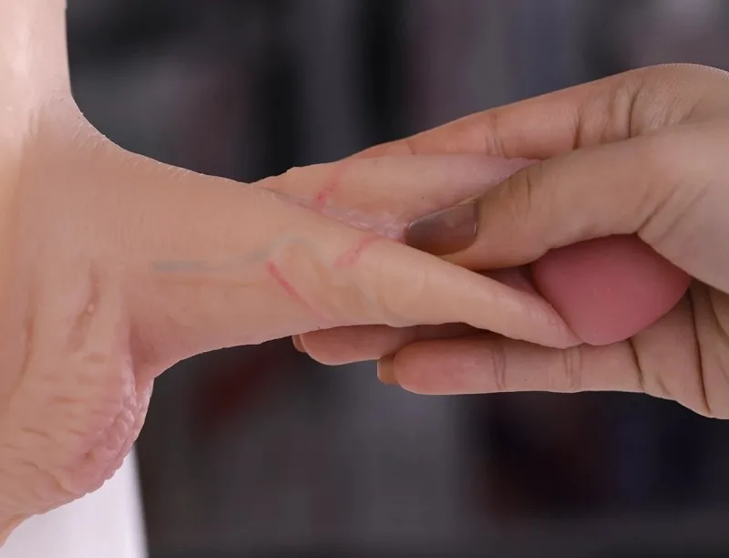 Quần tam giác gắn dương vật giả rỗng ruột cho nam Jiuai mềm — hình 4