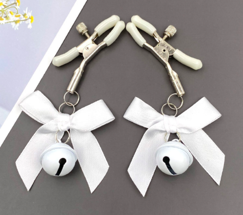 bộ kẹp vú lục lạc đính nơ dễ thương đồ chơi BDSM quyến rũ — Chất liệu cao cấp, an toàn và bền bỉ