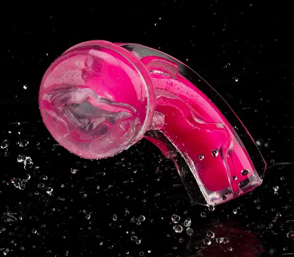 Âm đạo giả Lovetoy Lumino Play siêu thực silicon phát quang — Nếu sử dụng thêm lượng lớn gel bôi trơn, dương vật sẽ dễ