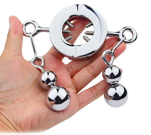 Vòng đeo tinh hoàn bạo dâm siêu độc lạ — Trải nghiệm đỉnh cao cho cuộc yêu