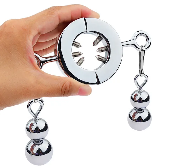 Vòng đeo tinh hoàn bạo dâm siêu độc lạ — Bạn có thể tháo rời hoặc gắn thêm các đinh gai dễ dàng để