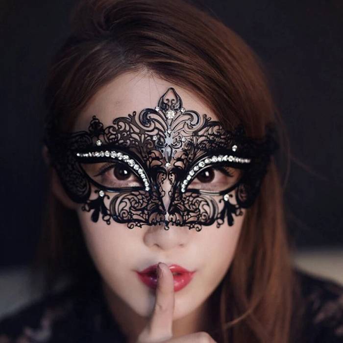 Địa chỉ bán Mặt Nạ Nữ Hoàng Dâm Dục – Phụ Kiện Gợi Cảm BDSM Kích Thích Cảm Xúc Cuộc Yêu có tốt không? Địa chỉ bán Mặt Nạ Nữ Hoàng Dâm Dục – Phụ Kiện Gợi Cảm BDSM Kích Thích Cảm Xúc Cuộc Yêu có tốt không?