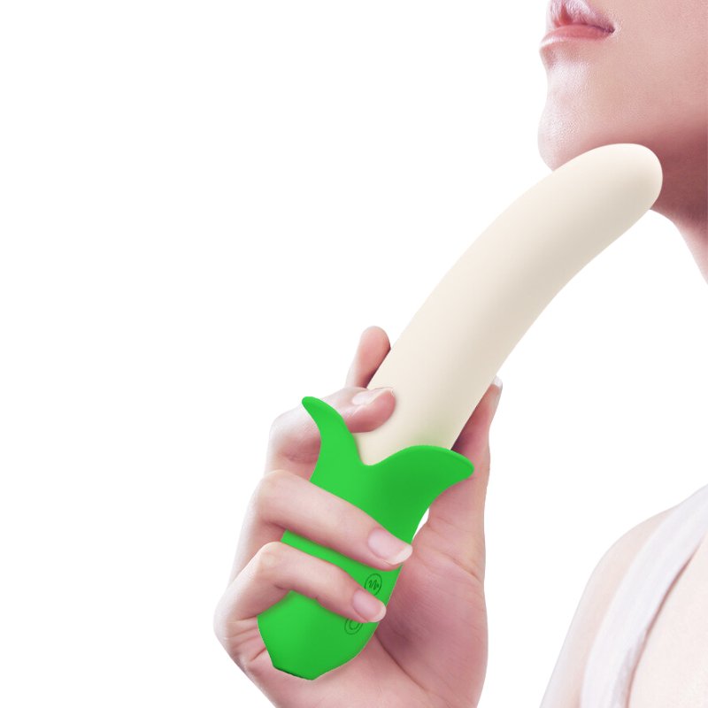 Dương vật giả nguỵ trang trái chuối Pretty Love Banana Geek rung thụt làm ấm phình to