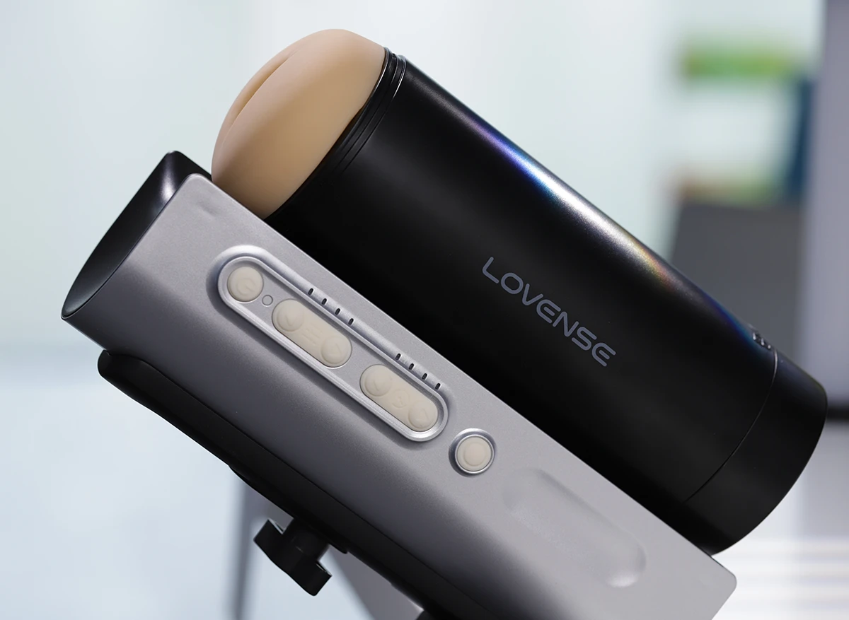 Địa chỉ bán Âm đạo giả Lovense Solace Pro AI máy thủ dâm cao cấp kết nối app nhập khẩu