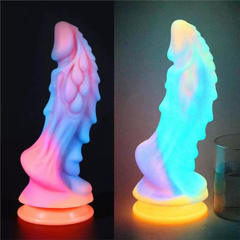 Dildo Fantasy Elfo Rồng Phát Sáng Có Đế Hít Tường – Dương Vật Giả Silicon Cao Cấp Kích Thích Điểm G & P