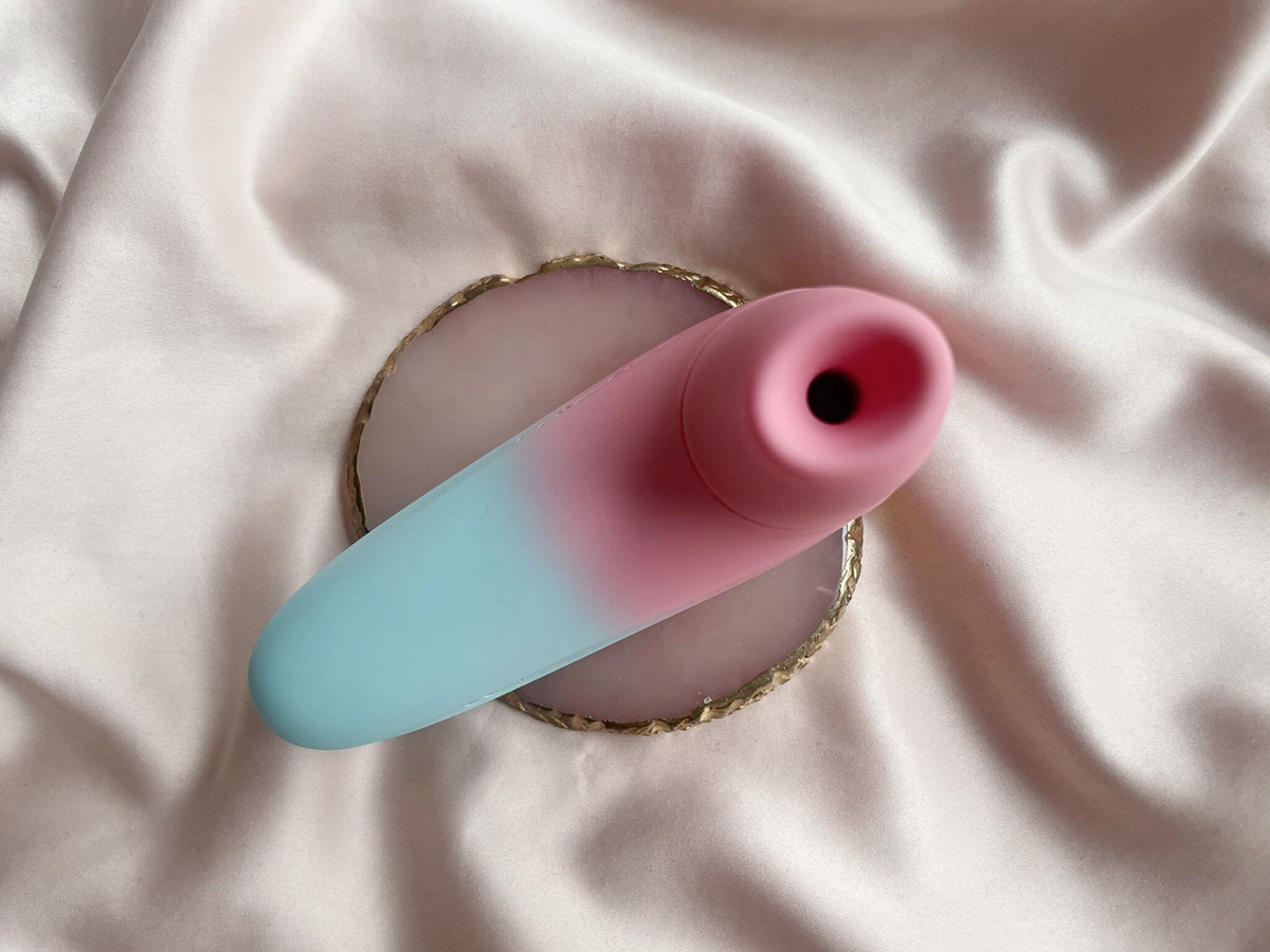 Lovense Tenera 2 Clitoral Suction Stimulator máy bú hút âm vật kết nối qua App