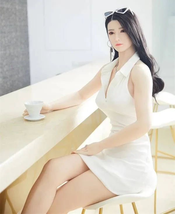 Búp bê tình dục nữ cao cấp LinLin quyến rũ hoàn hảo Búp bê LinLin cao cấp quyến rũ sang trọng, siêu thực — 2. Cấu Tạo Đỉnh Cao – Mềm Mại, Linh Hoạt, Như Người Thật