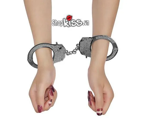Còng tay Lovetoy hợp kim bạo dâm sang trọng đẹp mê ly