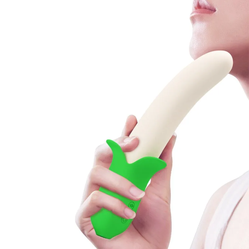 Dương vật giả nguỵ trang trái chuối Pretty Love Banana Geek rung thụt làm ấm phình to — ảnh 4